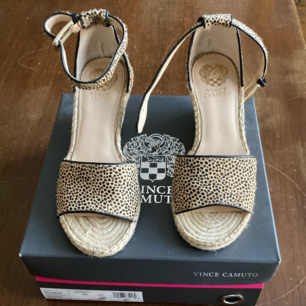 Natural spotted hair calf    Style VC Leera